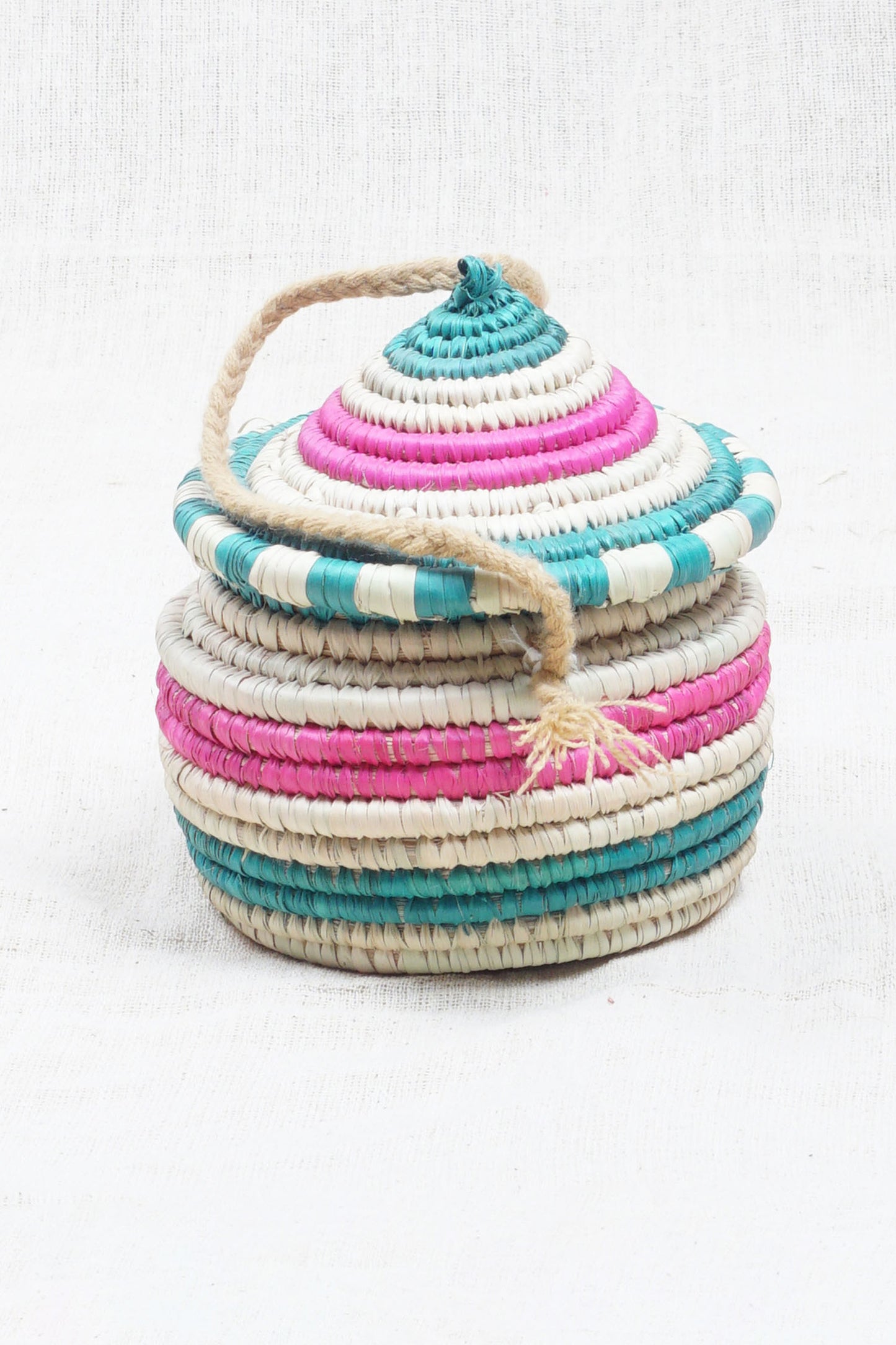 Palm Perfection Palm Wicker Bowl with Lid