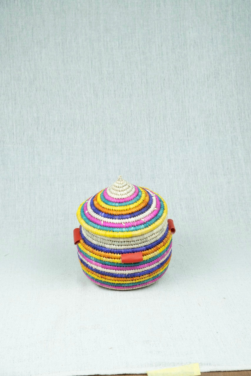 Tropical Whirl Palm Wicker Bowl S