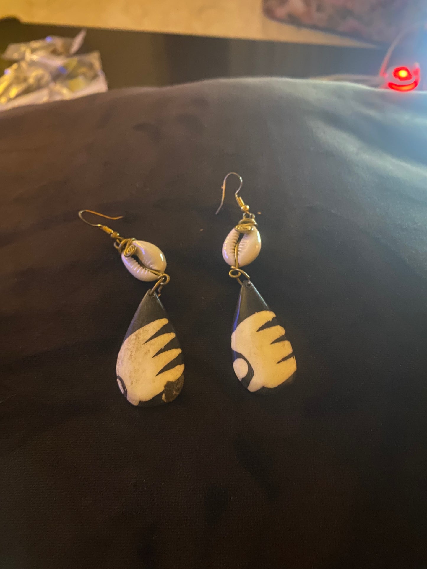Mkono Kenyan Ivory Earring