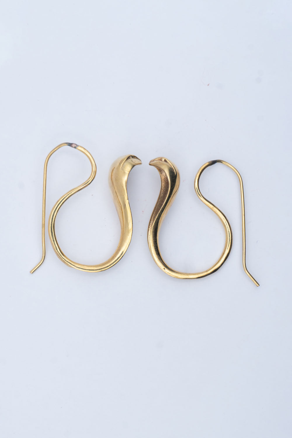 Kobra Dangle Earrings