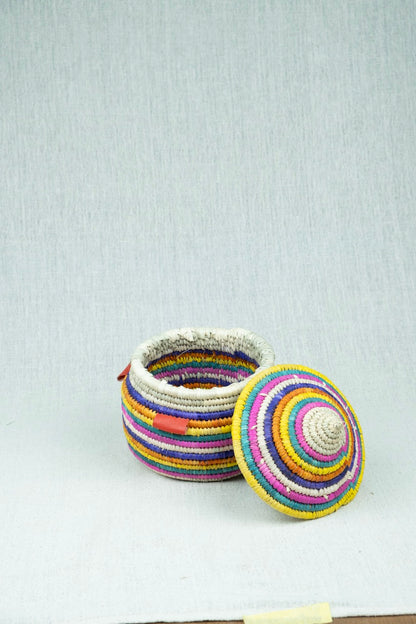 Tropical Whirl Palm Wicker Bowl S