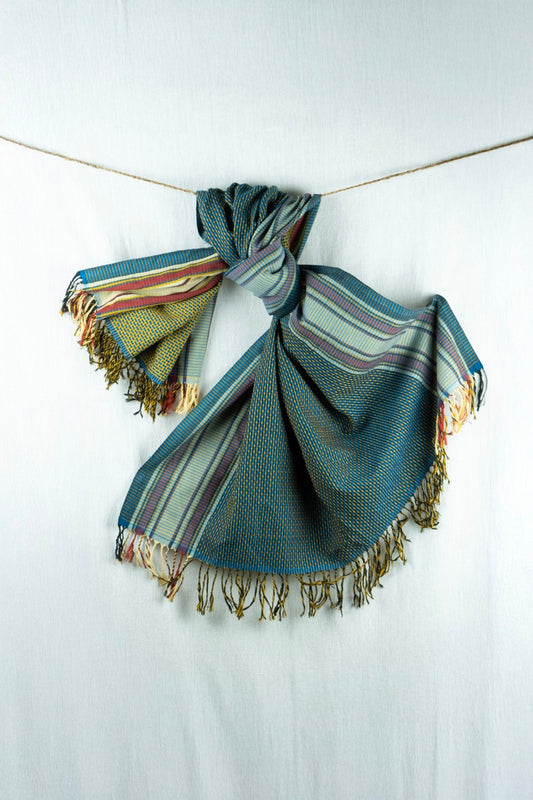 Bahari Star Dotted Shawl