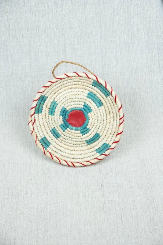 Scarlet Leaf Palm Wicker Plate S