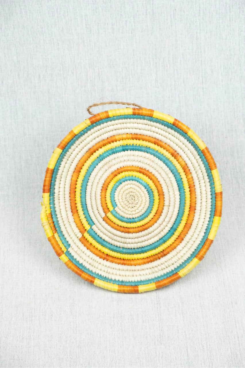 Verdant Glow Palm Wicker Plate L