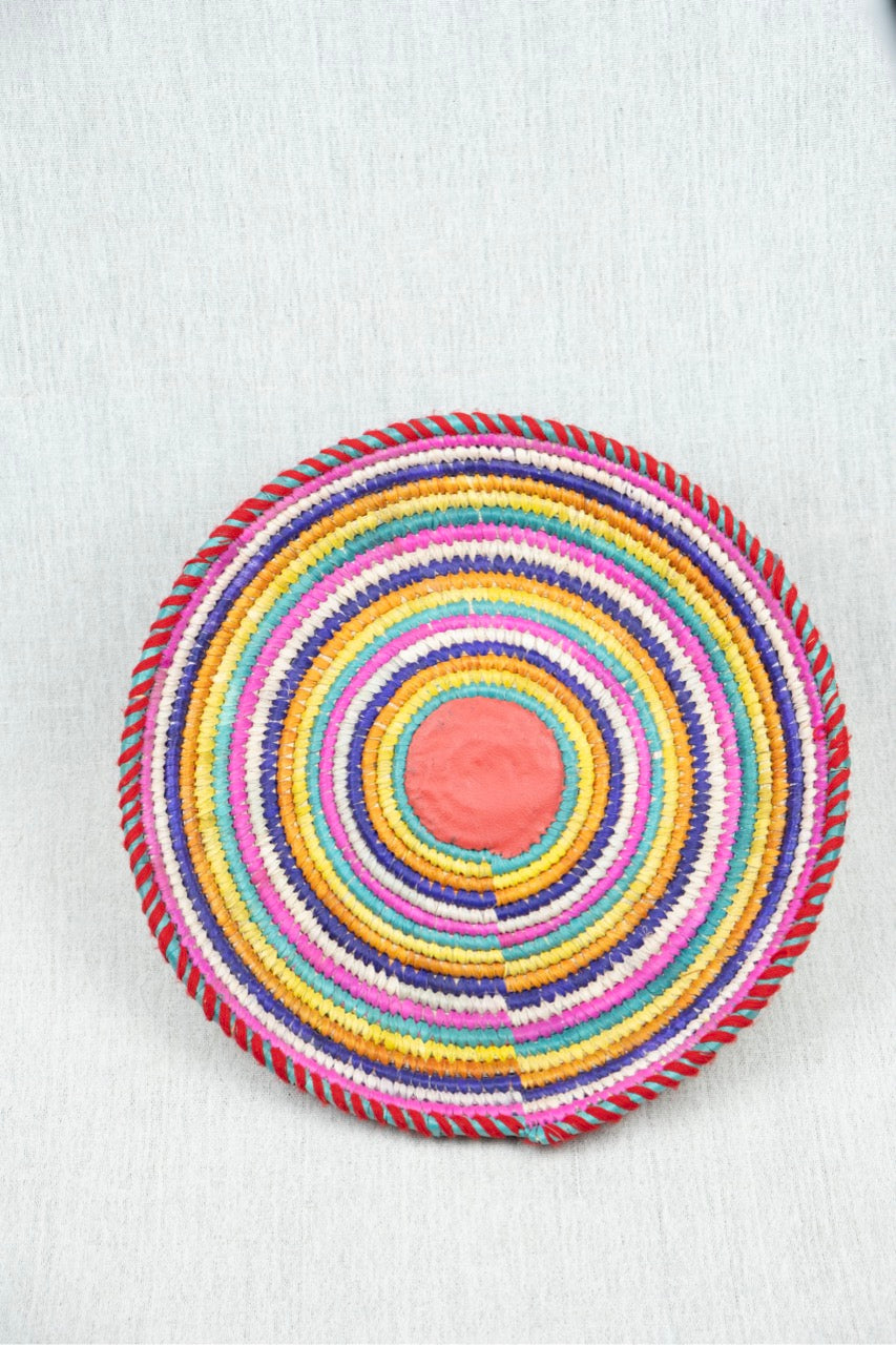 Merry Mosaic Palm Wicker Plate XL